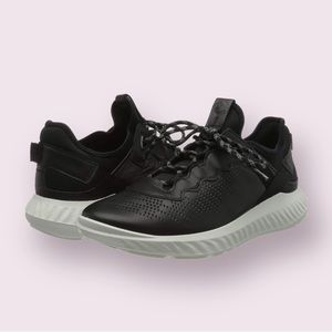 ECCO Men’s ST.1 Lite Sneaker in Black